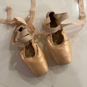 Bloch Pink Satin Professional Ballet Pointe Shoes Size 4.5 C S0132 L Ribbons